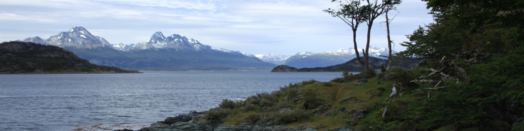 Панорама гор и побережья. Тьерра дель Фуэго. Аргентина. – фотографии Аргентины