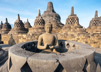 Боробудур пошло от санскрита «Vihara Buddha Uhr», что означает монастырь буддистов на холме – фотографии Индонезии