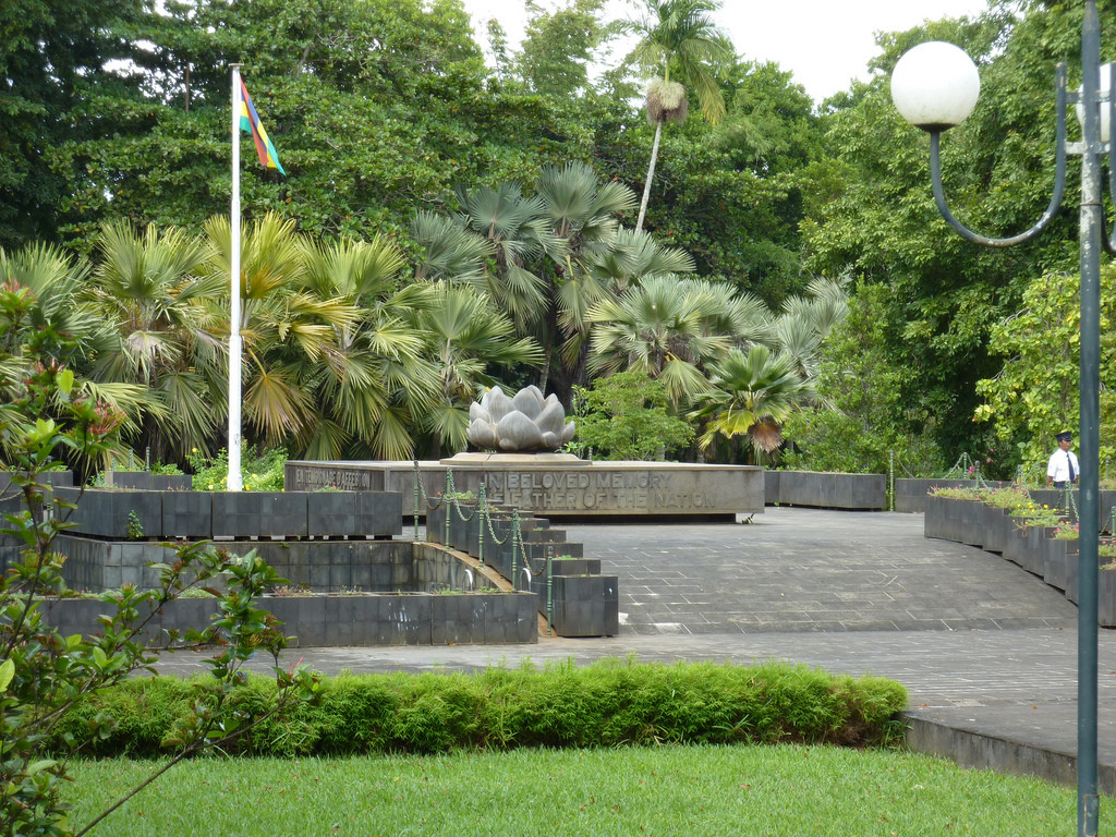 Интересные места ботанического сада Памплемус. Маврикий – фотографии Маврикия