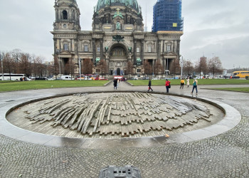 Красивый вид на Берлинский кафедральный собор  – фотографии Германии