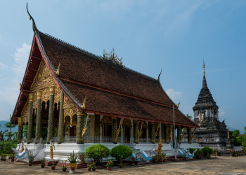 Буддийский храм в Луангпхабанге. Лаос – фотографии Лаоса