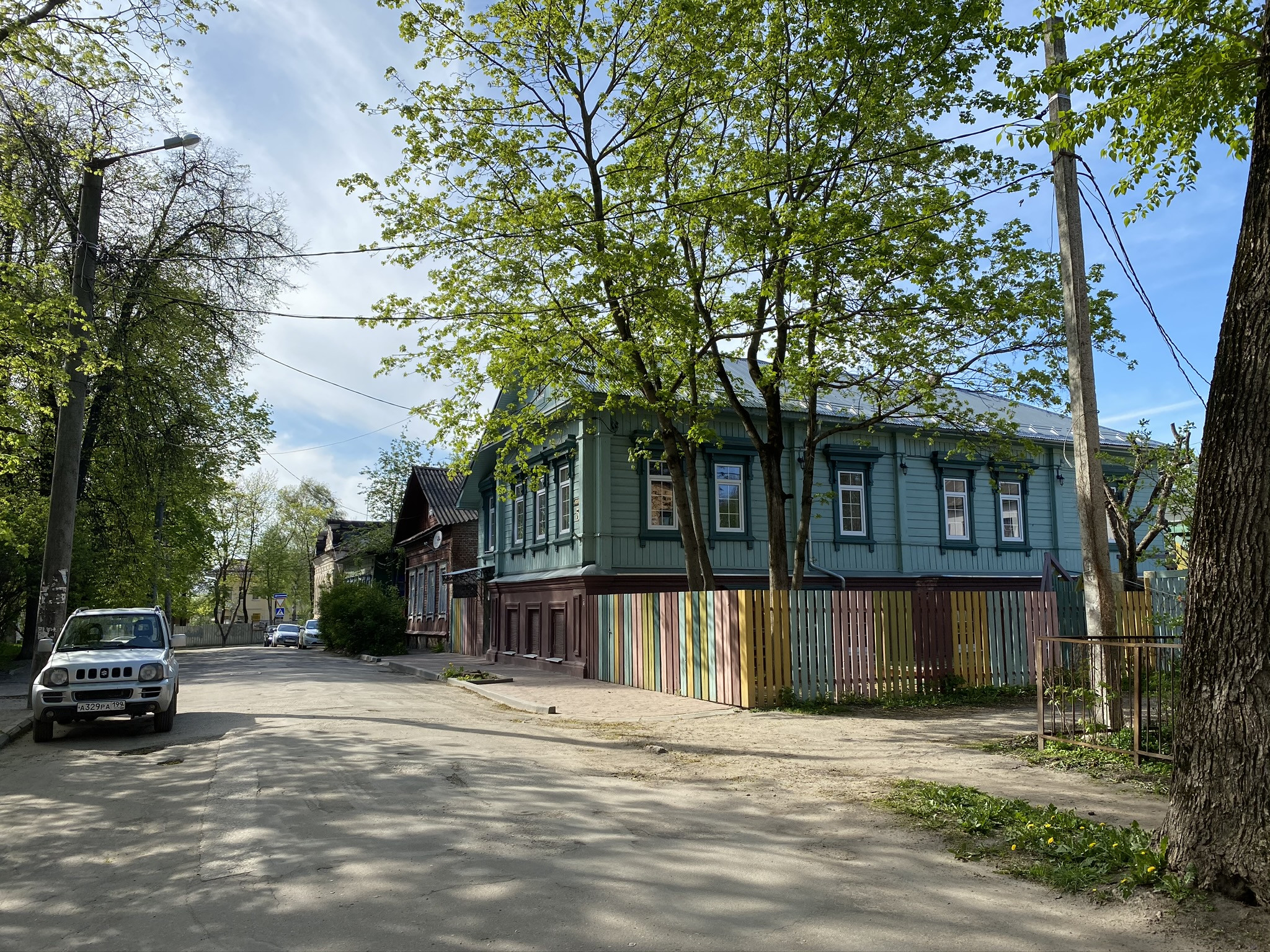 Красивый дом в Воскресенском переулке в Калуге – фотографии России