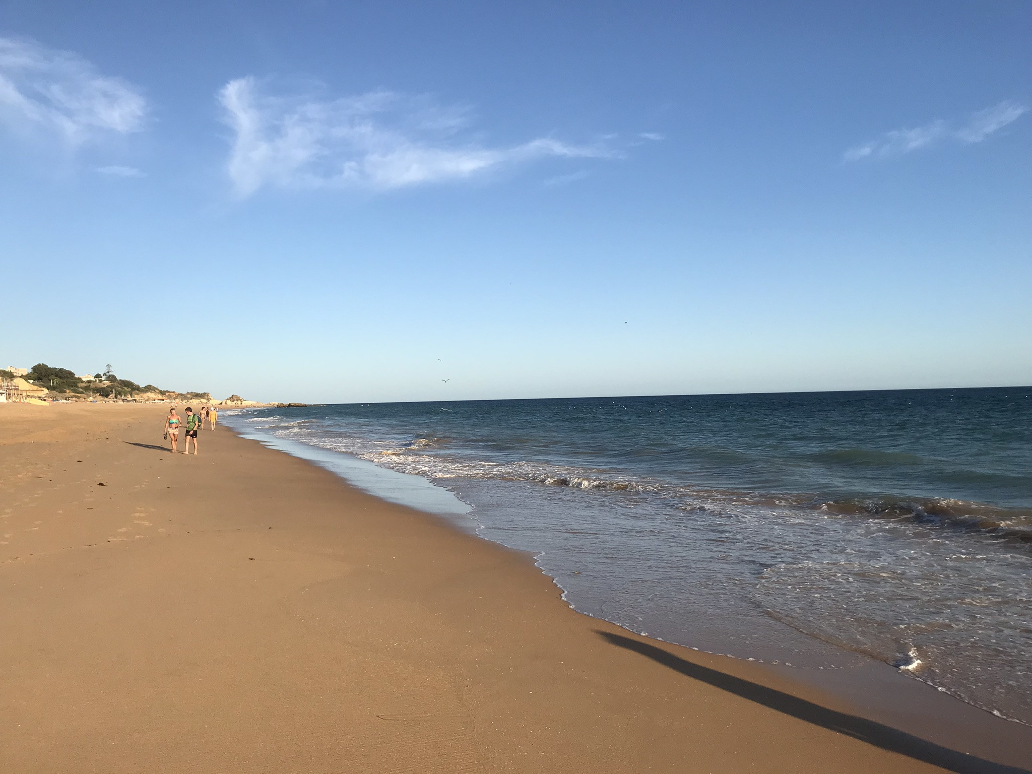 Широкие океанические пляжи Албуфейры – фотографии Португалии