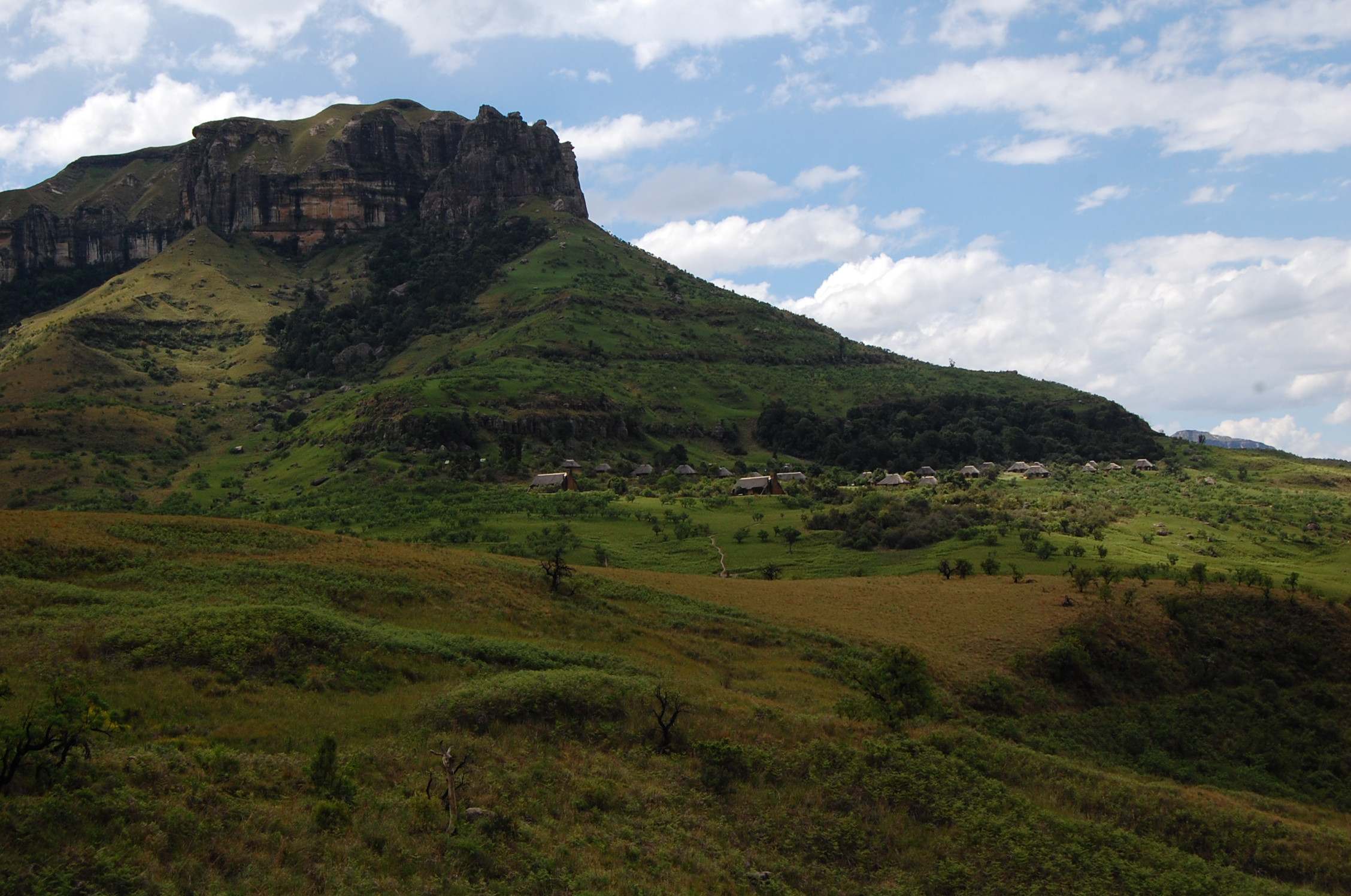 На территории Дракенсберга находится множество национальных парков и заповедников – фотографии ЮАР