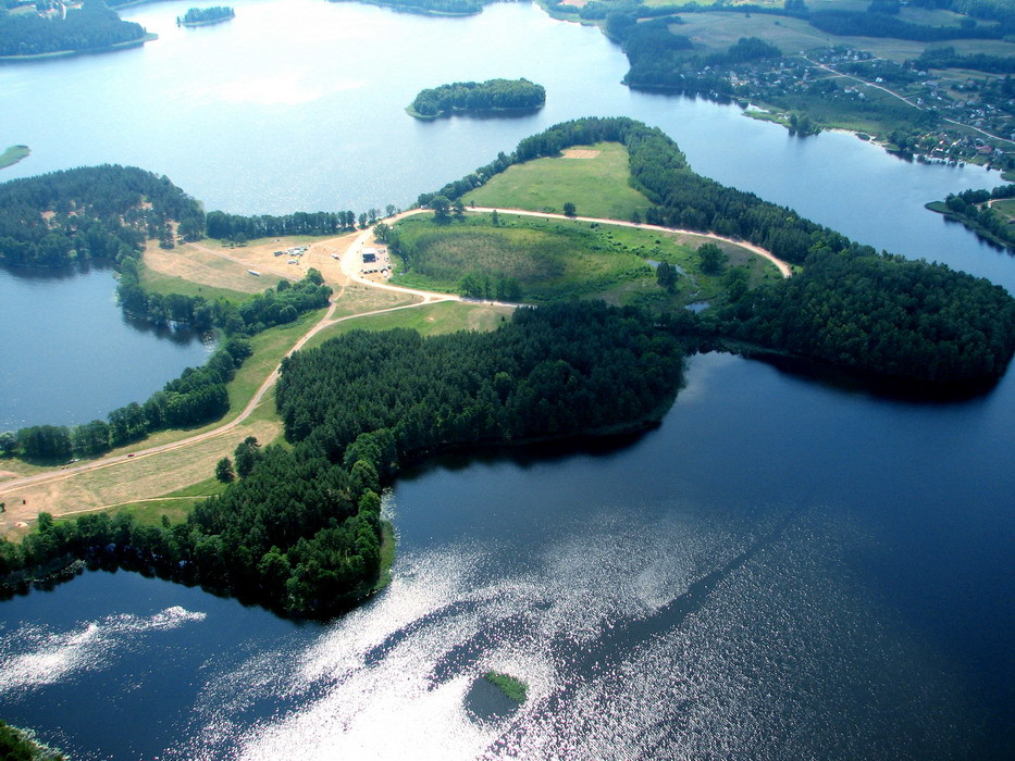 Большой остров на озере Зарасас – фотографии Литвы