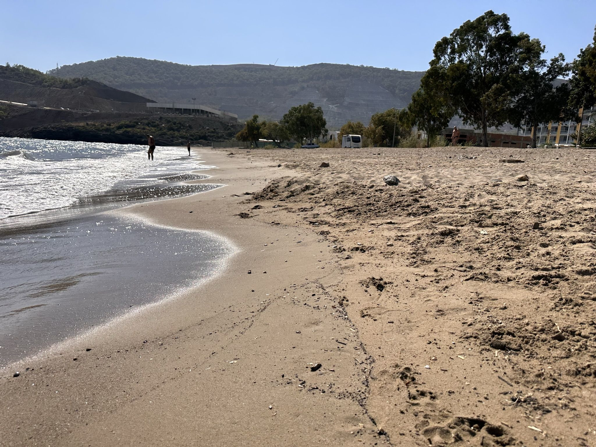Вид на пляж Бююкеджели (Büyükeceli) возле АЭС Аккую – фотографии Турции