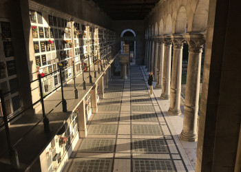 Неординарное кладбище Пер-Лашез, Париж – фотографии Франции