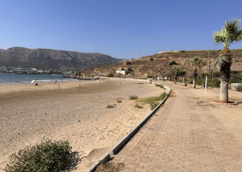 Инджекум (İncekum) — уютный небольшой пляж в поселке Адынджик – фотографии Турции