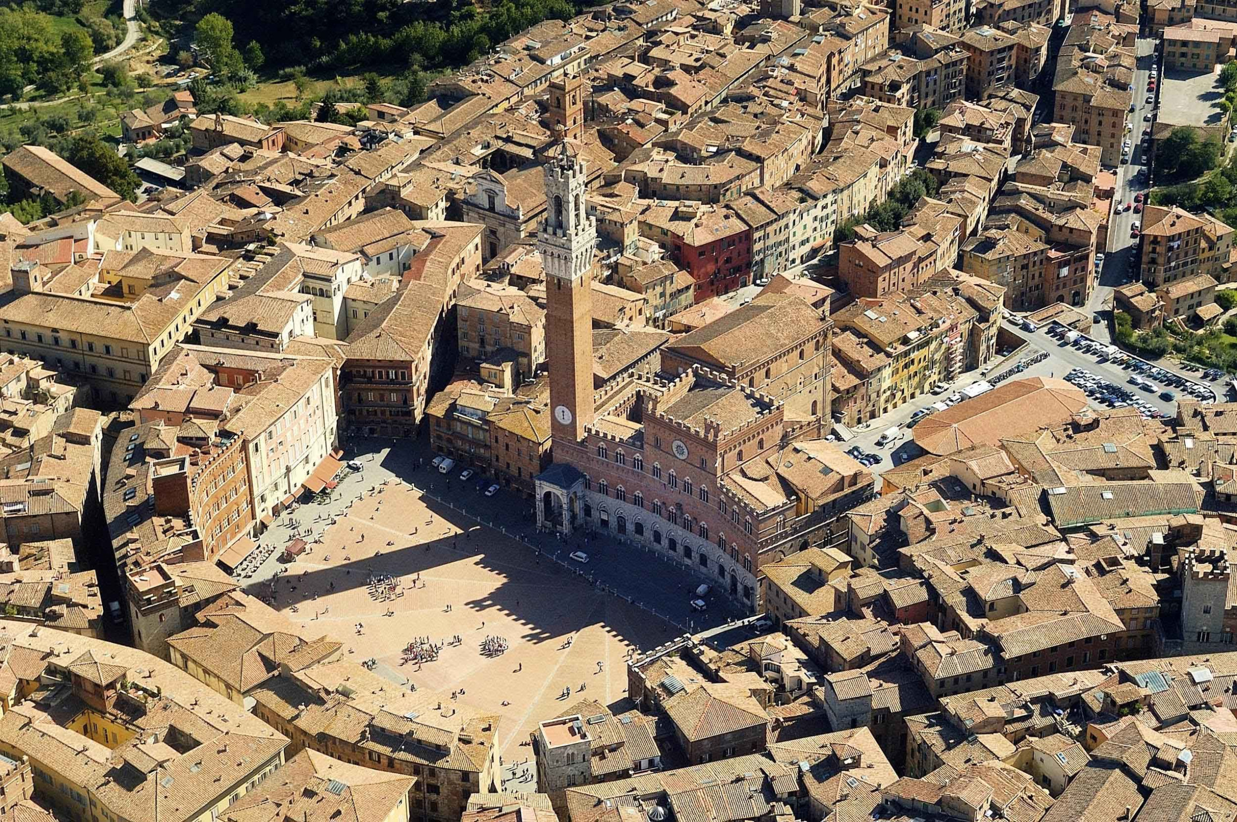 Башня Торре-дель-Манджа 11 – фотографии Италии