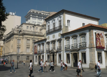 Императорский Дворец (Paço Imperial) в Рио-де-Жанейро – фотографии Бразилии