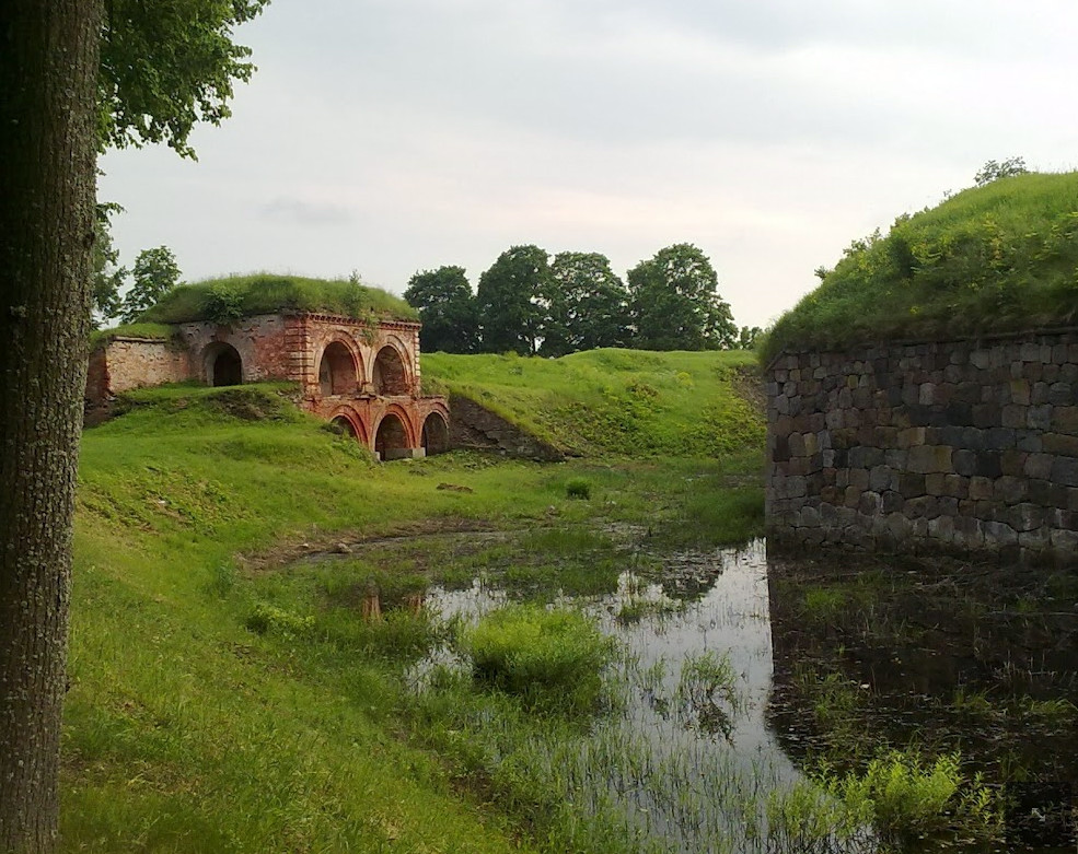 Заброшенная Даугавпилсская крепость – фотографии Латвии