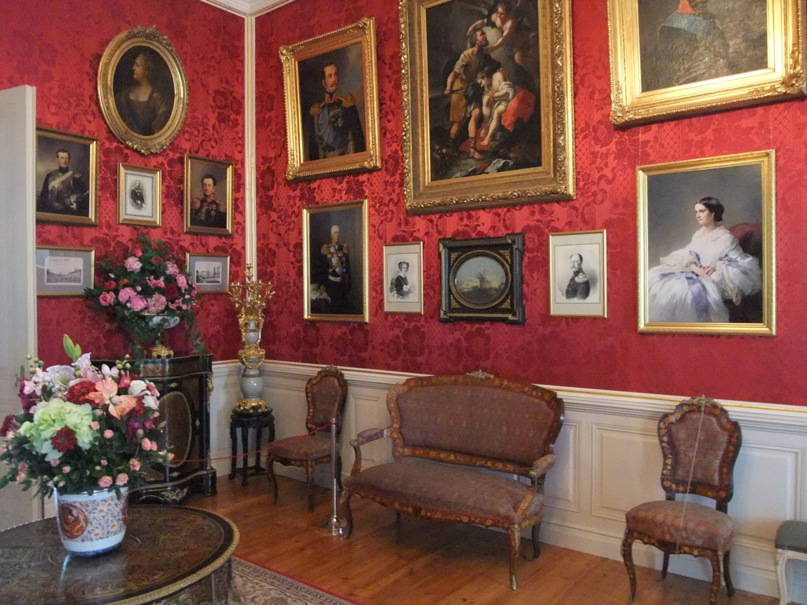 Обстановка Рундальского дворца – фотографии Латвии