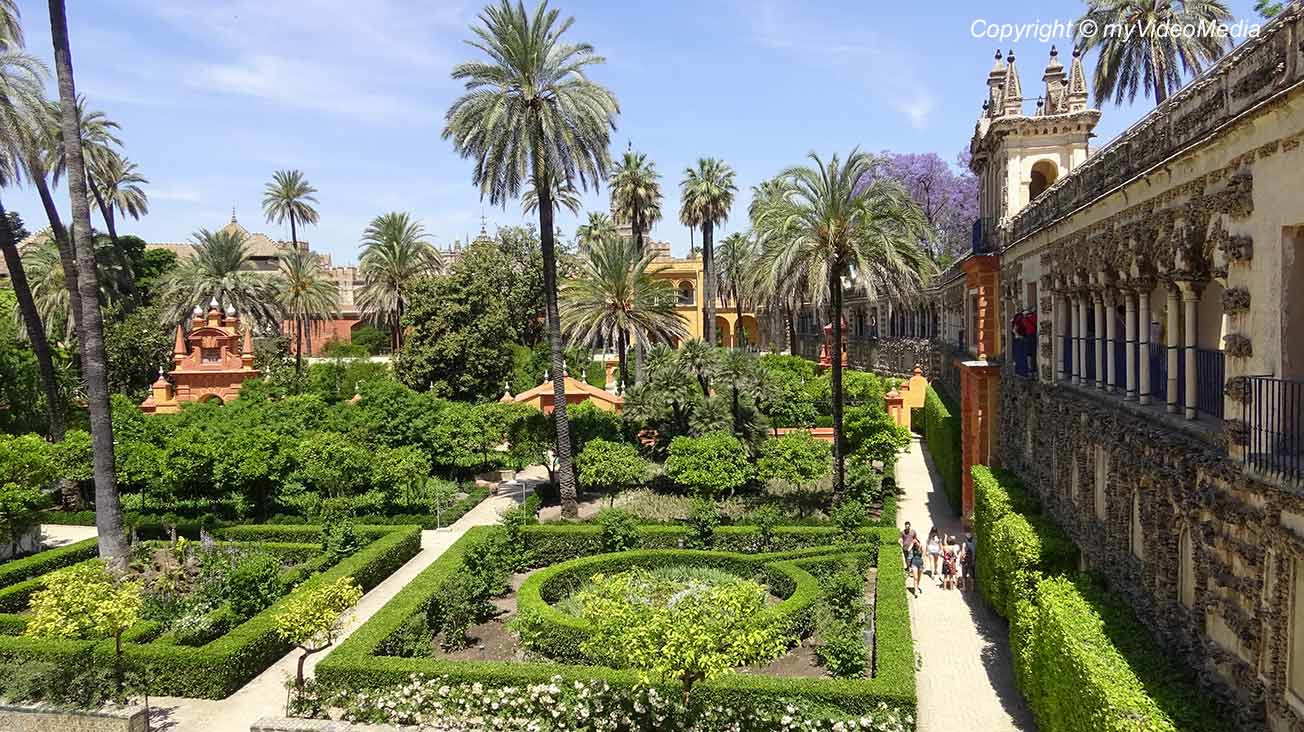 Севильский королевский дворец Алькасар в Испании – фотографии Испании