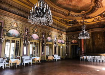 Знаменитый лиссабонский ресторан Casa do Alentejo, Португалия – фотографии Португалии