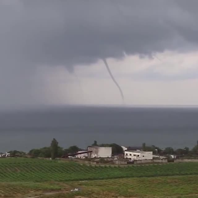 Смерчи в Краснодарском крае – видео России