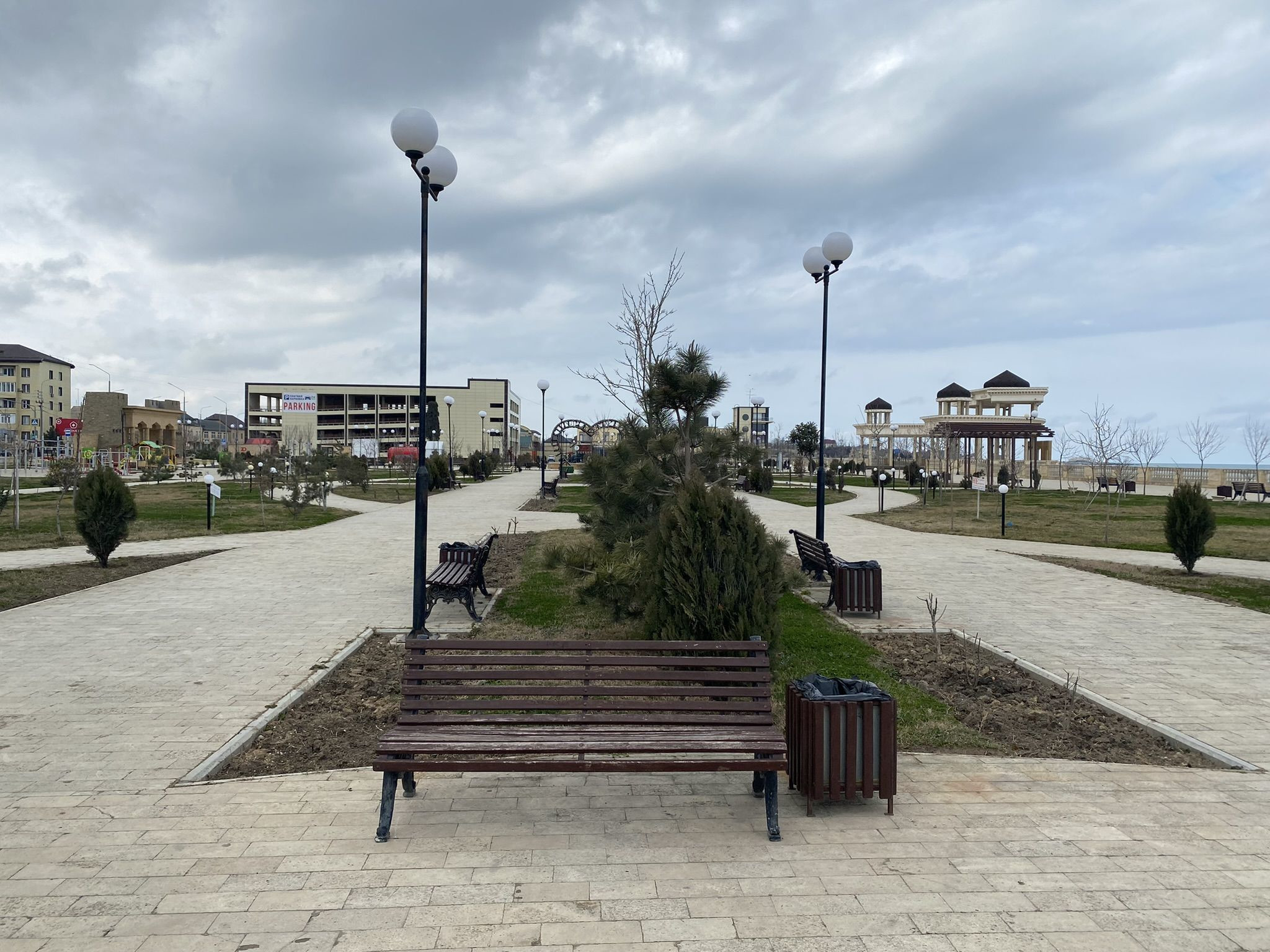 Приморский парк в г. Дербенте – фотографии России