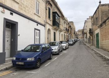 Улочки на Мальте в районе залива Спинола – фотографии Мальты