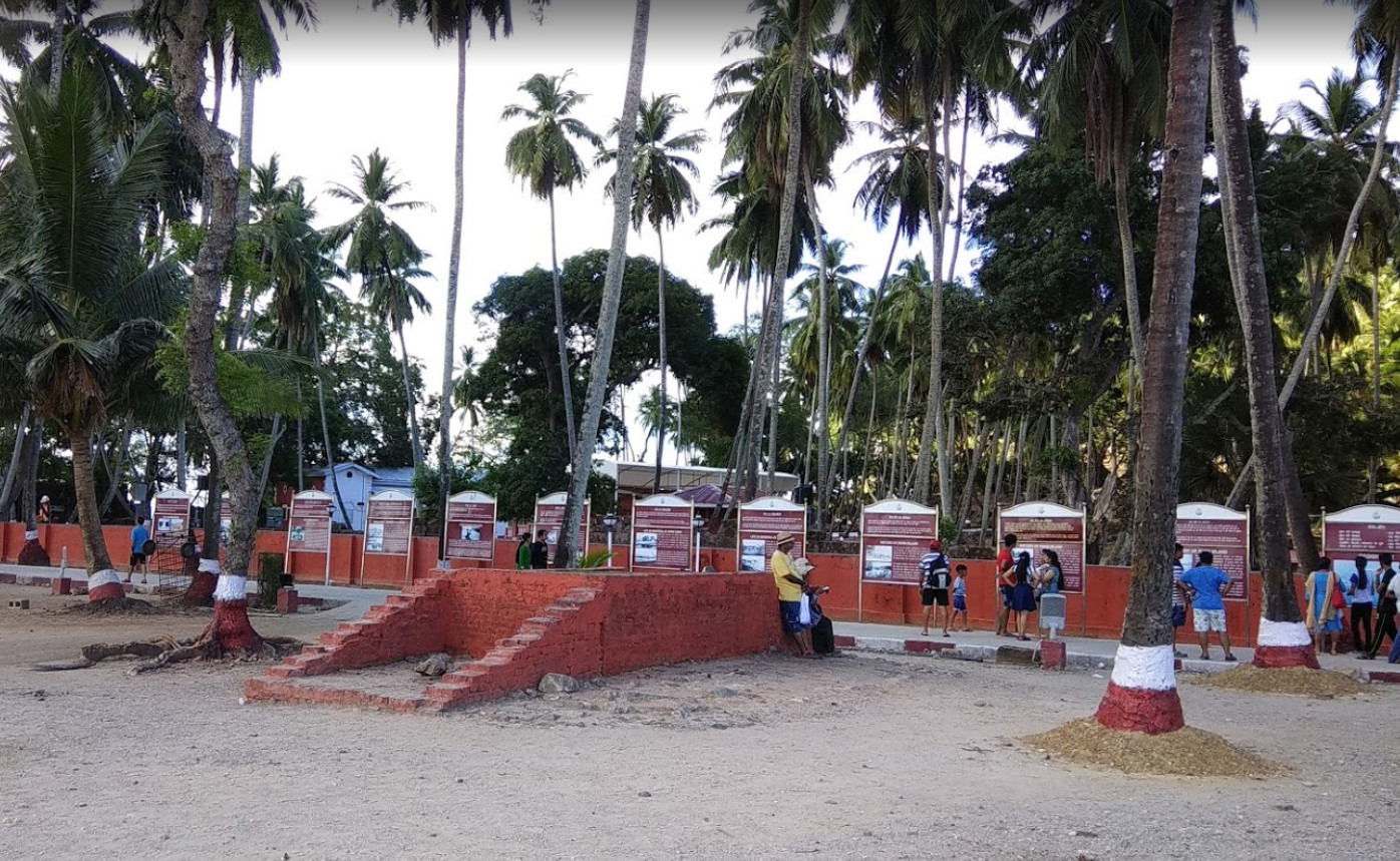 Индийский остров Росс (Ross Island) между Индией и Мьянмой – фотографии Индии