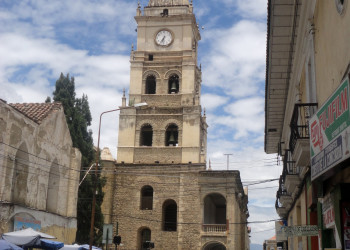 Кафедральный собор (Catedral de Cochabamba) в Кочабамбе – фотографии Боливии