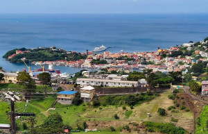 Вид на Сент-Джорджес – фотографии Гренады