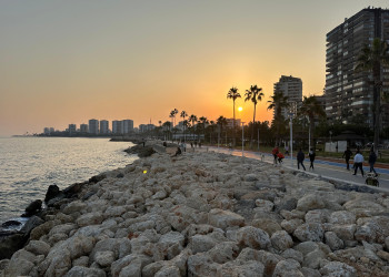 Закат на набережной Мерсина – фотографии Турции