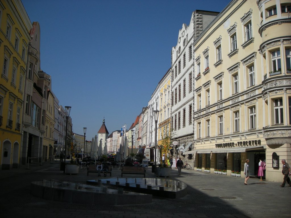Городская улица. Вельс. Австрия – фотографии Австрии