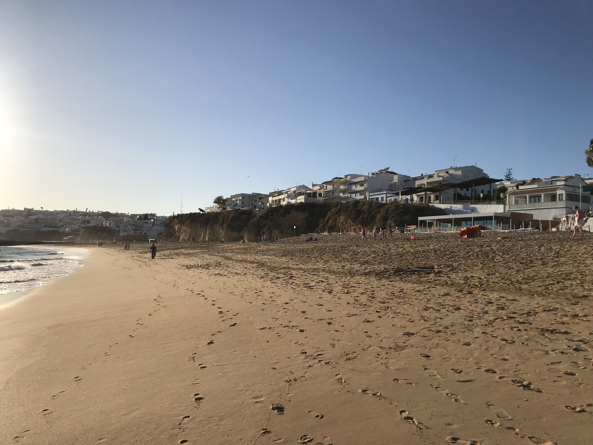 Широкие океанические пляжи Албуфейры, Португалия – фотографии Португалии