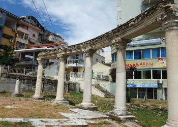 Руины амфитеатра. Дуррес. Албания – фотографии Албании