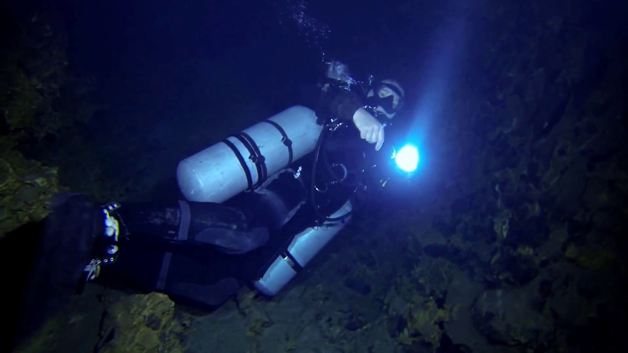 В Колодце Иакова (Jacob's Well) гибли дайверы, но туристов это не останавливает – фотографии США
