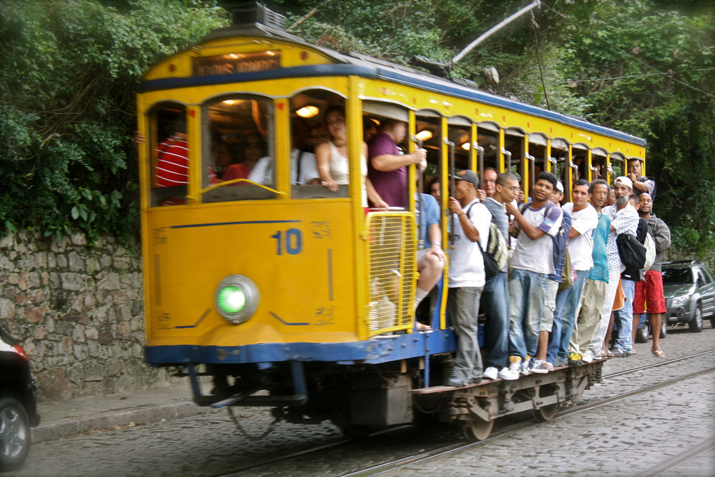 Трамвай Санта-Тереза в Рио – фотографии Бразилии