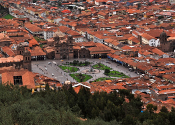 Пласа-де-Армас (Plaza de Armas), Куско, Перу – фотографии Перу