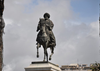 Статуя Мухаммеда Али на площади Тахрир – фотографии Египта