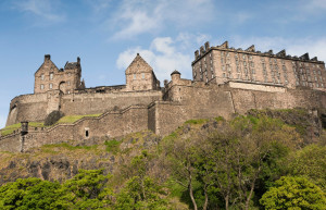 Старинный форпост эдинбургский замок, Шотландия – фотографии Великобритании