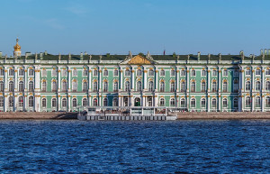 Масштабный музей Эрмитаж (The State Hermitage Museum) в Санкт-Петербурге, Россия – фотографии России