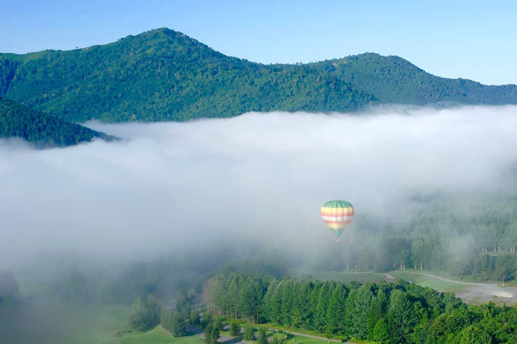 Терраса Ункай (Unkai Terrace), остров Хоккайдо, Япония – фотографии Японии