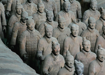 Туристическая площадка Терракотовая армия (Terracotta Army), Сиань, Китай – фотографии Китая