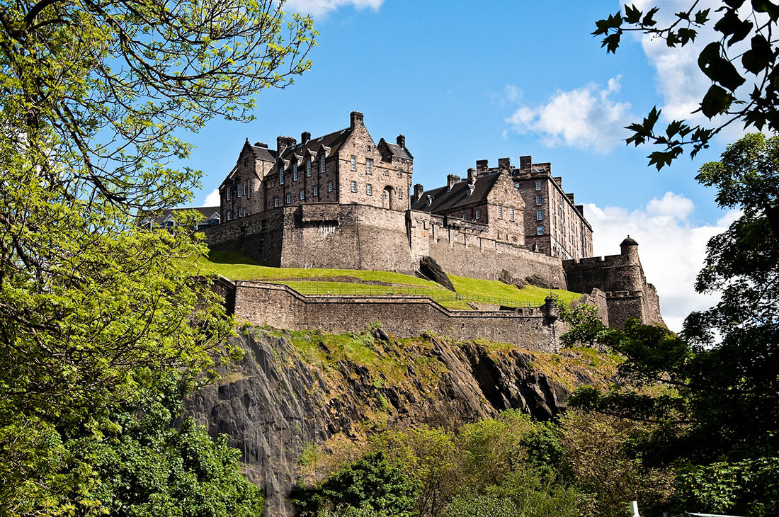 Эдинбургский замок (Edinburgh Castle) в Шотландии – фотографии Великобритании
