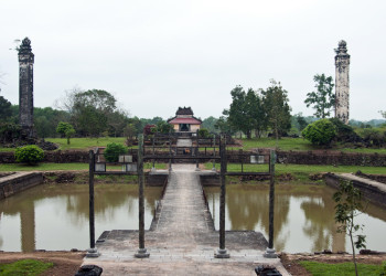 Гробница Тхиеу Чи в пригороде Хюэ – фотографии Вьетнама