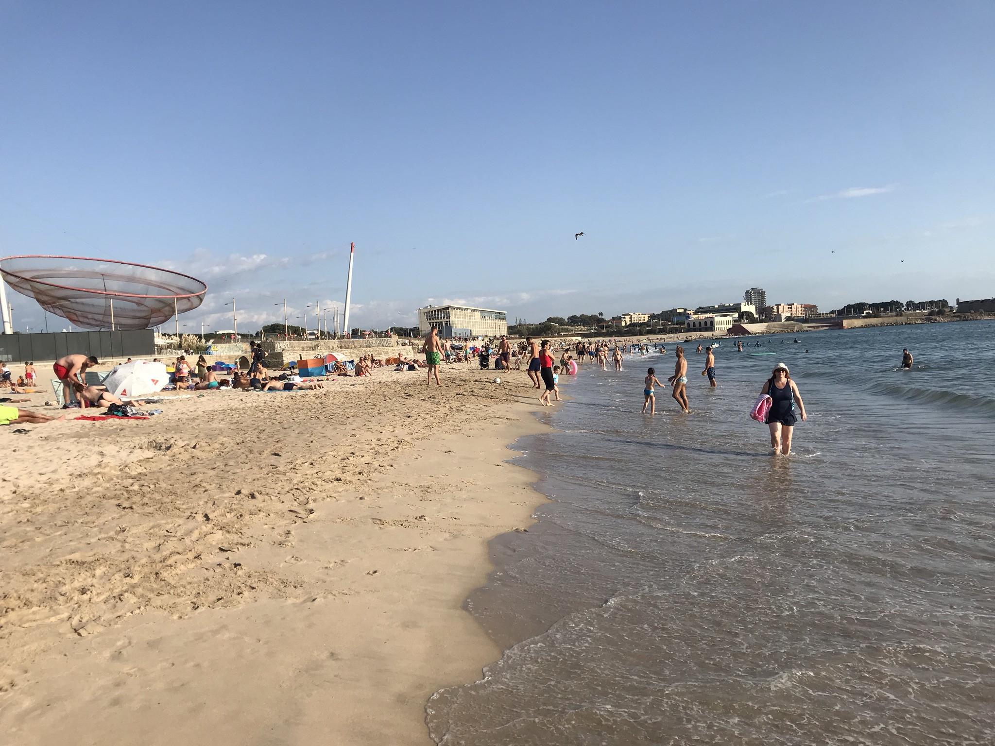 Пляж Прайя-де-Матозиньюш (Praia de Matosinhos), Порту – фотографии Португалии