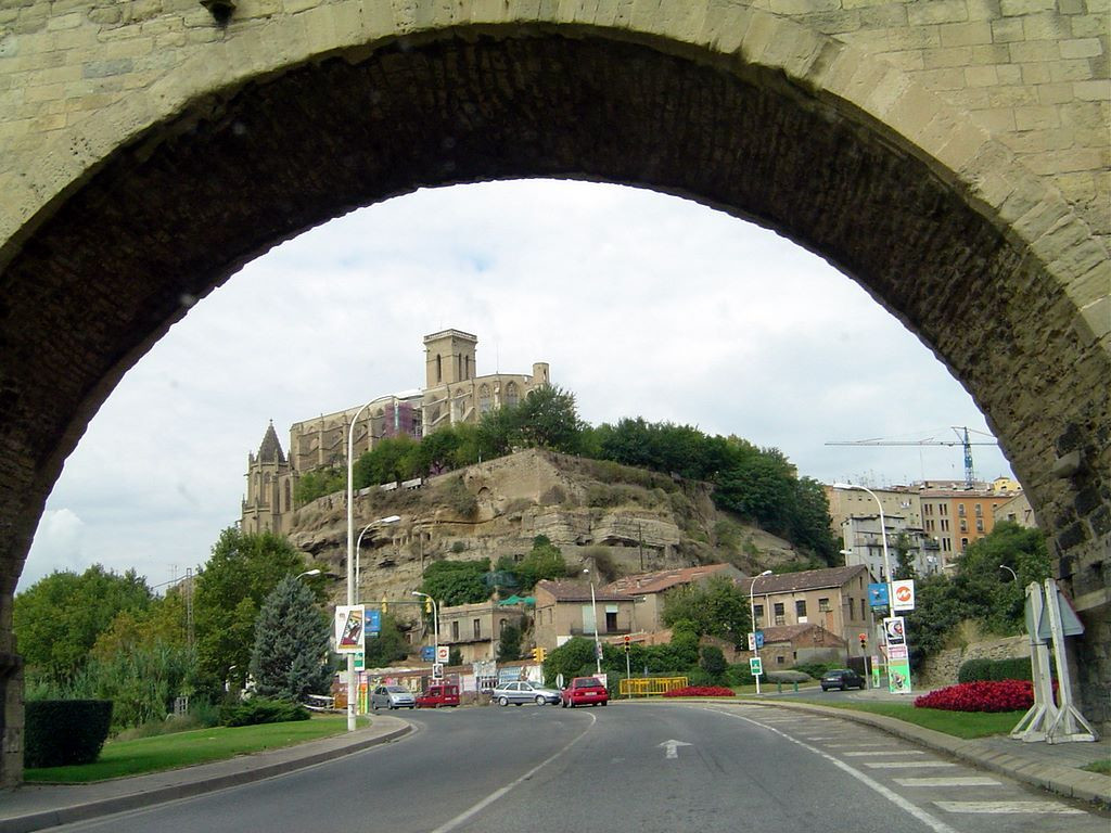 Базилика Санта-Мария-де-ла-Сеу в городе Манреса – фотографии Испании