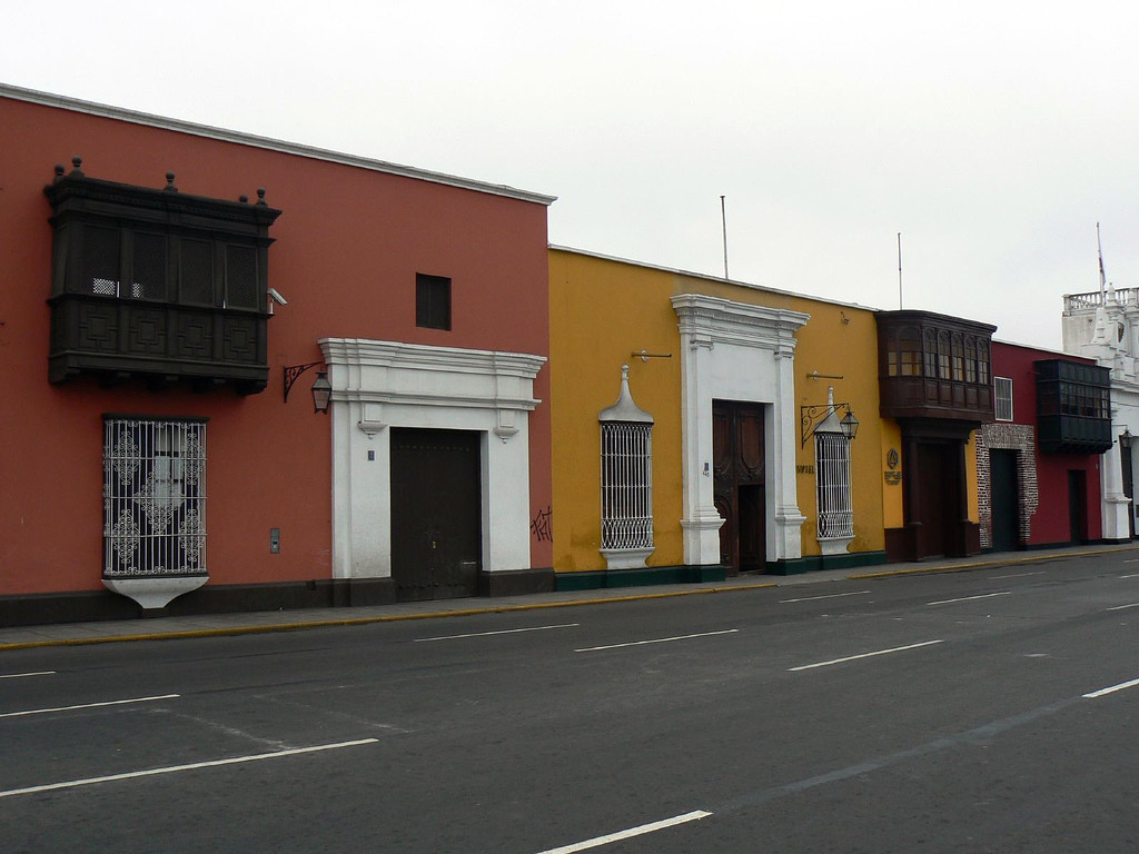 Колониальные здания Трухильо – фотографии Перу