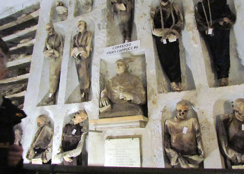Катакомбы капуцинов (Catacombe dei Cappuccini) в Сицилии, Италия – фотографии Италии