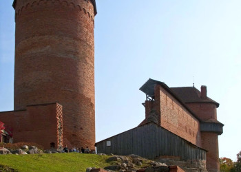 Турайдский замок (Turaida Castle) в Сигулде – фотографии Латвии