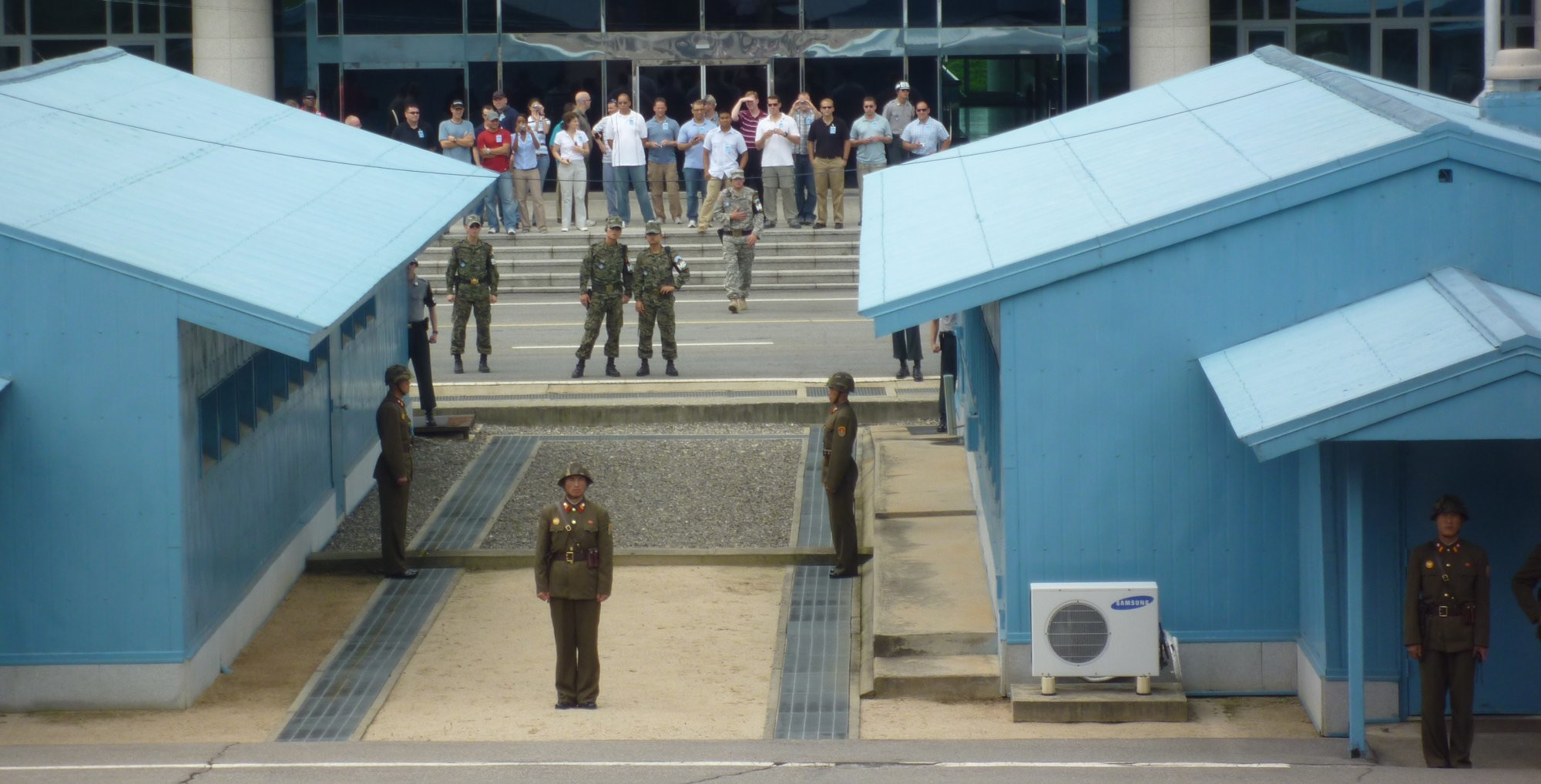 Граница между двумя кореями. Фото 33 – фотографии Северной Кореи