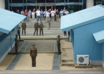 Граница между двумя кореями. Фото 33 – фотографии Северной Кореи