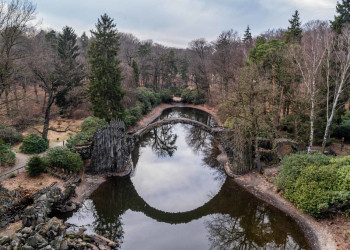 Мост Дьявола Ракотцбрюке (Rakotzbrücke), Дрезден, Германия – фотографии Германии