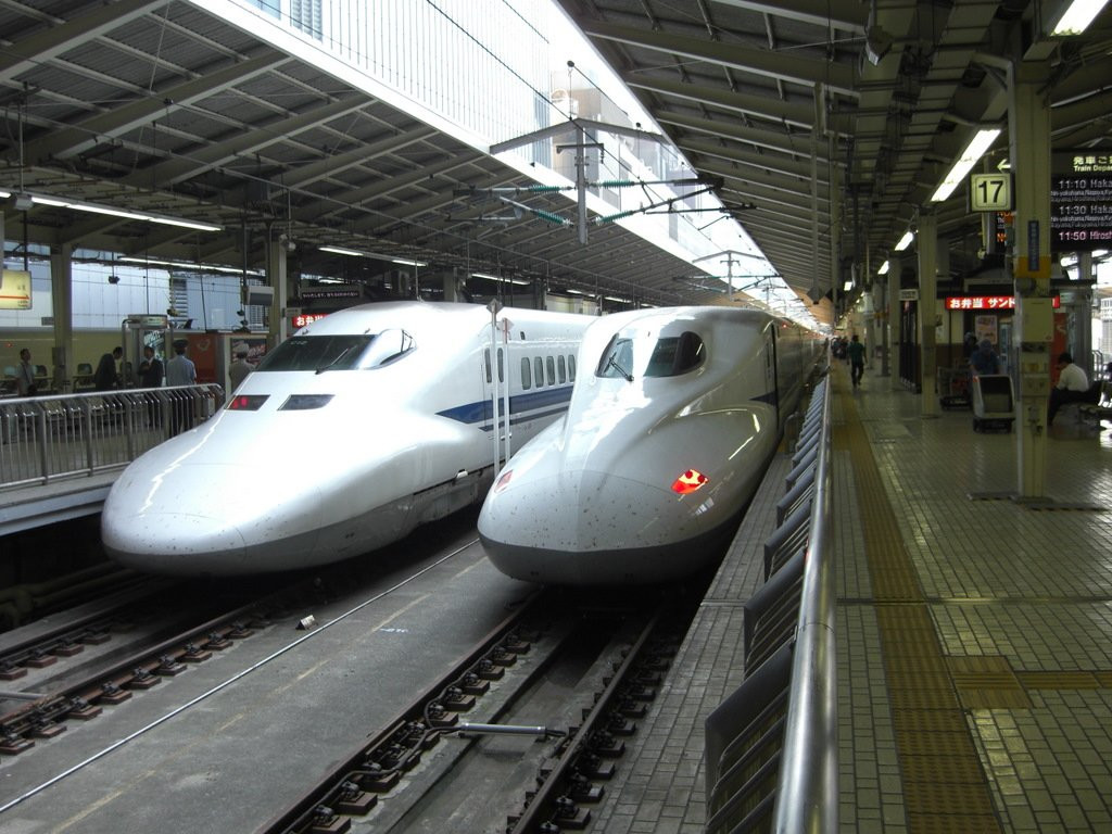 Поезда Синкансэн – фотографии Японии