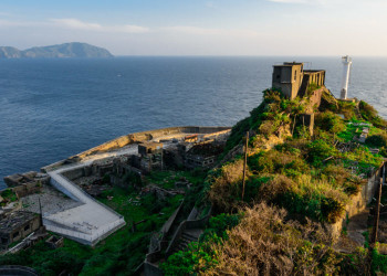 Остров Мицубиси Гункандзима, Нагасаки, Япония – фотографии Японии
