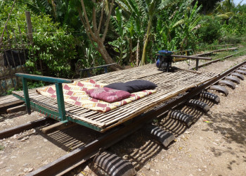 Бамбуковый поезд (Bamboo Train) – фотографии Камбоджи