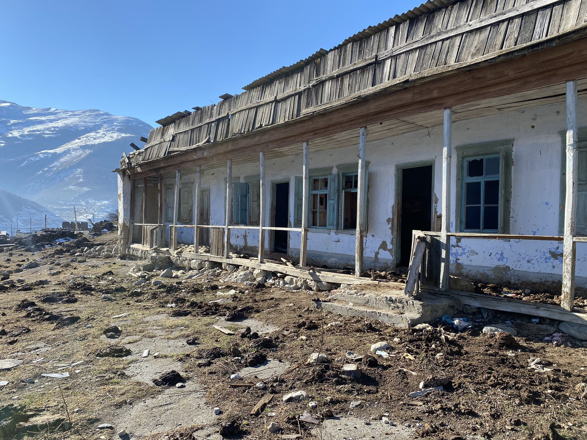 Старое селение Цимити, вид с заброшенного строения – фотографии России